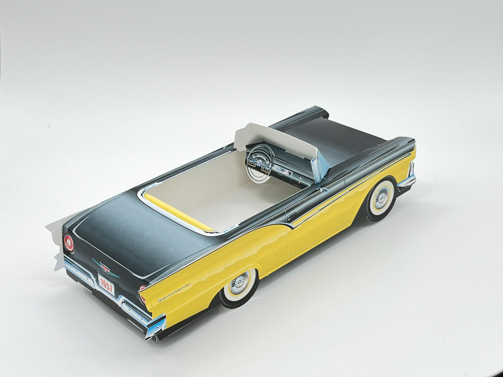 Set of 12 Ford Fairlane Party Paper Trays, Classic Cruiser Cars